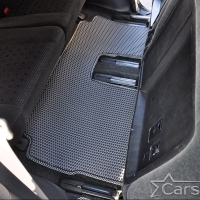 Коврики текстильные на Toyota Ipsum II пр.руль (2001-2009) 