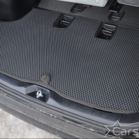 Двухслойные коврики EVA на Toyota Noah-Voxy III пр.руль (2014->)